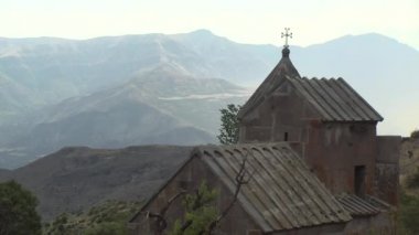 Dağlardaki antik Hıristiyan kilisesi
