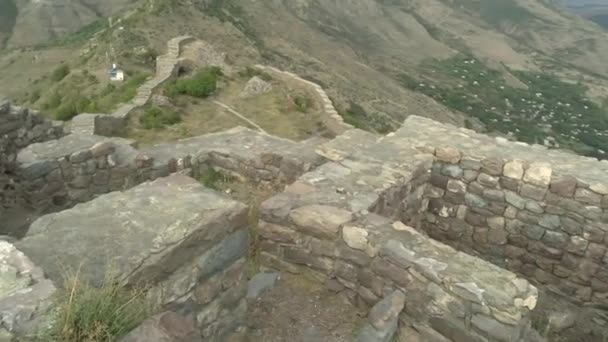 Antigua Fortaleza Una Montaña — Vídeo de stock