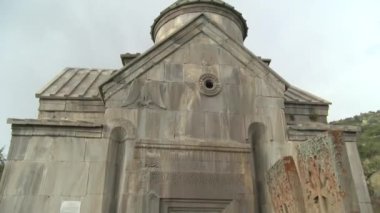 Dağlardaki antik Hıristiyan kilisesi