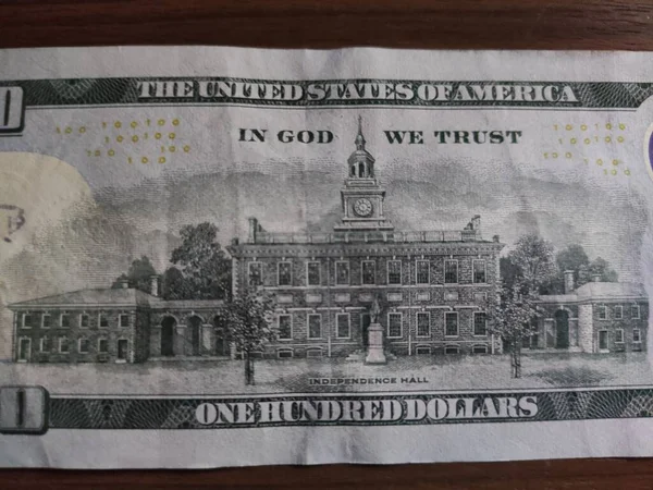 100 Δολάρια Στο Σκοτάδι Usd 100 — Φωτογραφία Αρχείου