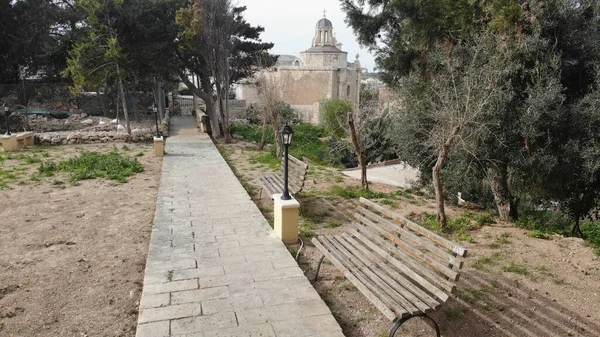 Güzel Malta Valletta, Akdeniz kıyısında.