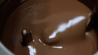 Kakao İşleme ve Şekerleme Üretim Hattı ile Çikolata Fabrikası Üretim Süreci, Endüstriyel Gıda Üretimi, Şekerler ve Şekerler Modern İşleme Tesisinde Ekipman Yapımı