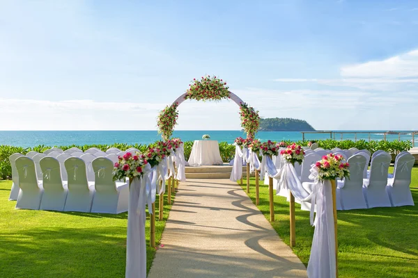 Wedding setup detail in garden — Stock Photo, Image