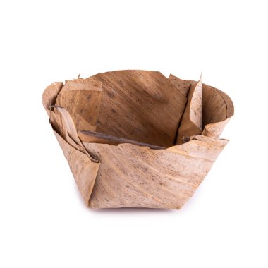 Kalıbı muz yapraklarıyla sarın ki Nian gao Çin Yeni Yılı için zariftir..