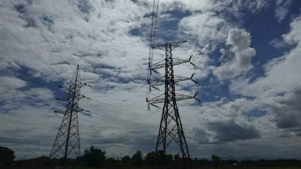 Time Lapse Barevné Dramatické Oblohy Silueta Vysokonapěťové Elektrické Pólové Struktury — Stock video