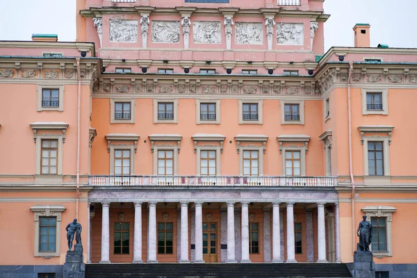 2021 Russland Petersburg Mikhailovsky Castle Petersburg Bei Fontanka Den Strahlen — Stockfoto