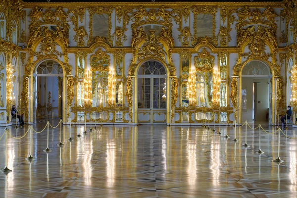 1.07.2021 Rusya St. Petersburg. Salonun içi, Catherine Sarayı, Tsarskoe Selo, Puşkin.
