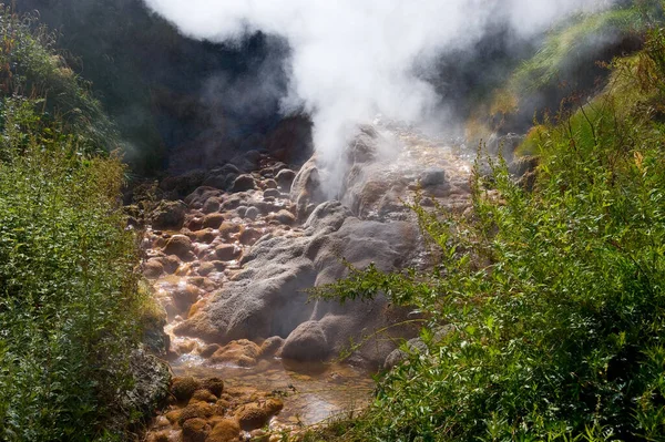 Stoom Komt Van Geiser Vallei Der Geisers Kamchatka — Stockfoto