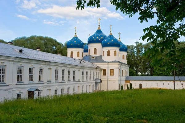 Крестовоздвиженский Собор Юрьевского Монастыря — стоковое фото