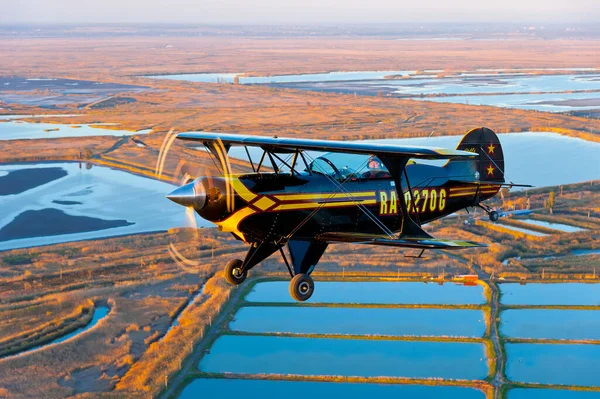 Rostov Don Världsmästare Aerobatik Chmal Utför Demonstrationsflygning Ett Pitts S2B — Stockfoto