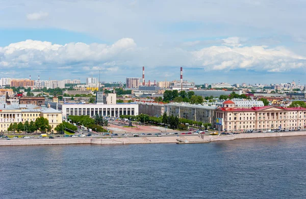 Санкт Петербург Вид Фінляндського Залізничного Вокзалу Мису Арсенальна Стокове Зображення