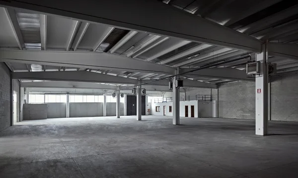 Empty industrial factory — Stock Photo, Image