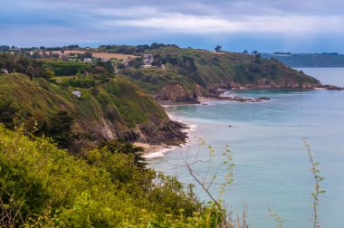 Pointe du Roselier, İngiltere, Fransa