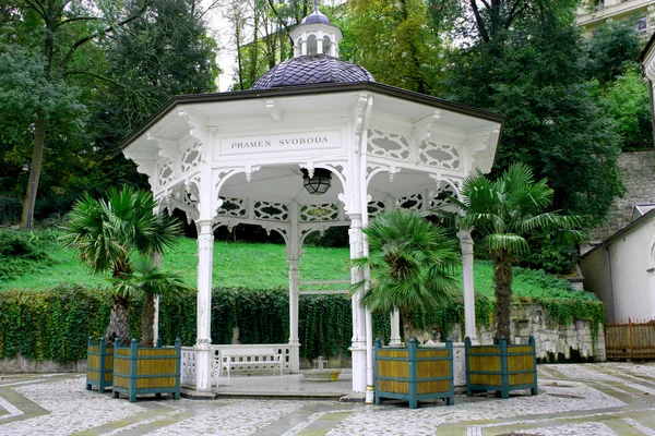 Termas Pramen Sadovy en Karlovy Vary (Karlsbad ) —  Fotos de Stock