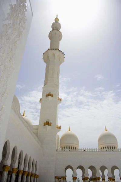 Sheikh Zayed Grand Mosque in Abu Dhabi, UAE — Stock Photo, Image