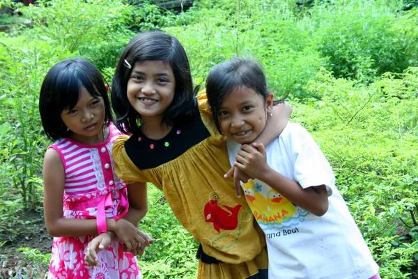 Kinder auf der Straße, Ostjava, Indonesien — Stockfoto