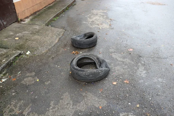 Old Car Tires Street — Stock Photo, Image