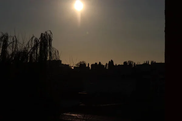  Dağlarda gün batımı