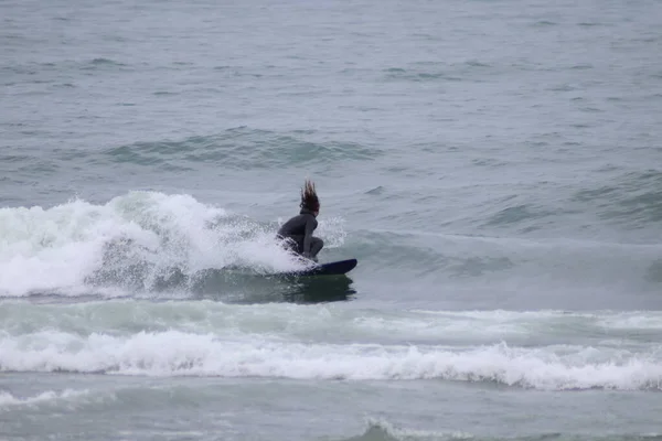 Surfer Plaży — Zdjęcie stockowe