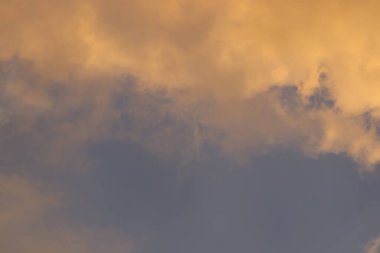 Gün batımındaki bulutlar