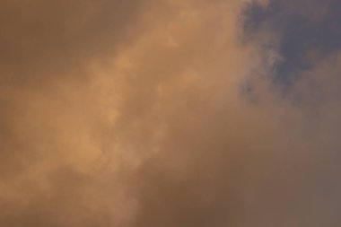 Gün batımındaki bulutlar