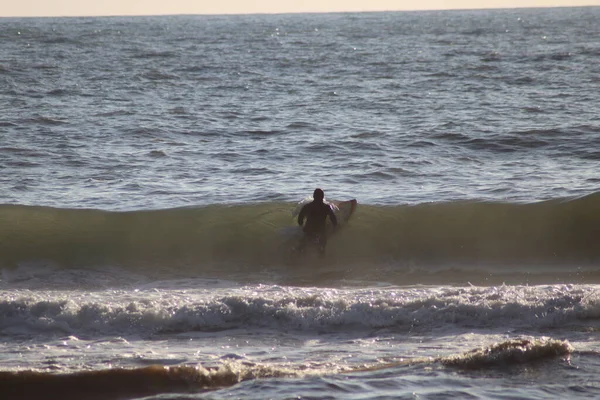 Surfista Praia — Fotografia de Stock