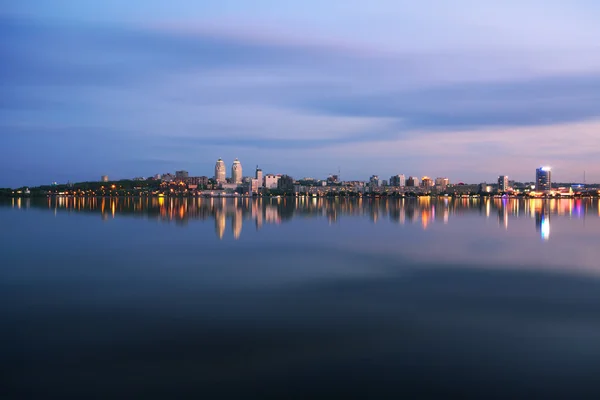 夜间的脉冲 — 图库照片