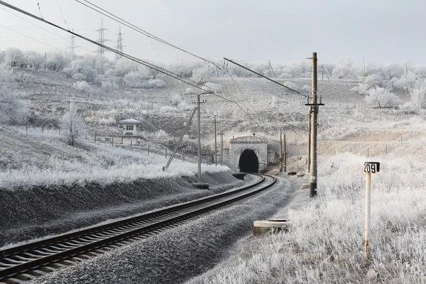 Ochtend frosted railroad — Stockfoto