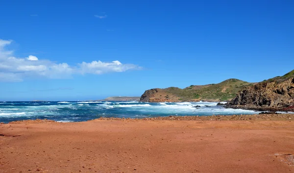 Schöner Blick auf den Strand der Insel Menorca - toller Ausflug auf die Balearen-Insel in Spanien — Stockfoto