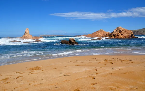 Hermosa vista de la playa de la isla de Menorca - increíble viaje a la isla Baleares en España — Foto de Stock