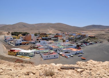 Fuerteventura Kanarya Adası üzerinde küçük balıkçılar Köyü