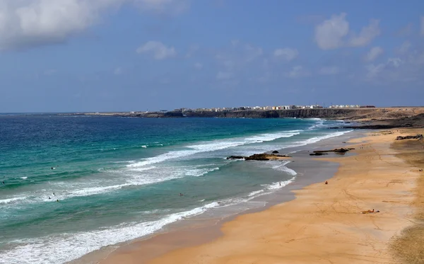 Prachtig uitzicht op Fuerteventura Canarische eiland strand in Spanje — Stockfoto