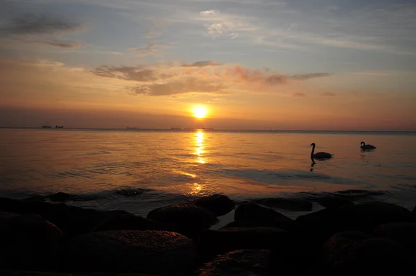 Lever de soleil sur la mer Baltique en Pologne — Photo