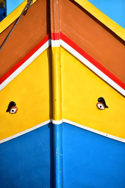 Close Uitzicht Kleurrijke Maltese Vissersboten — Stockfoto