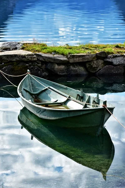 Vista Panorámica Del Barco Madera Agua Fiordo Noruega —  Fotos de Stock