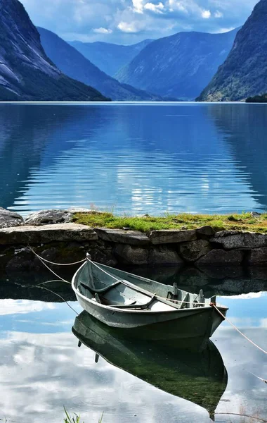 Vista Panorámica Del Barco Madera Agua Fiordo Noruega —  Fotos de Stock