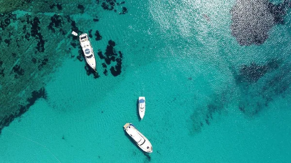 Hırvatistan 'ın Dugi Otok Adası' ndaki güzel Sakarun Sahili 'nin hava manzarası