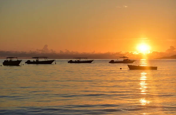 Amanecer Sobre Mar Isla Praslin — Foto de Stock