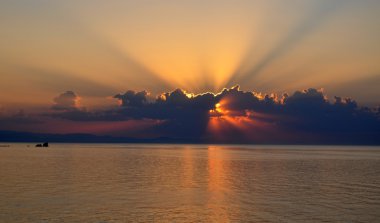 gündoğumu ve bulutlar