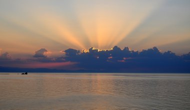 gündoğumu ve bulutlar