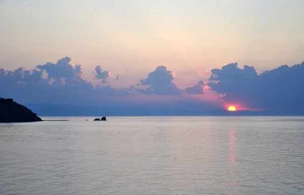 Sonnenaufgang und Wolken — Stockfoto