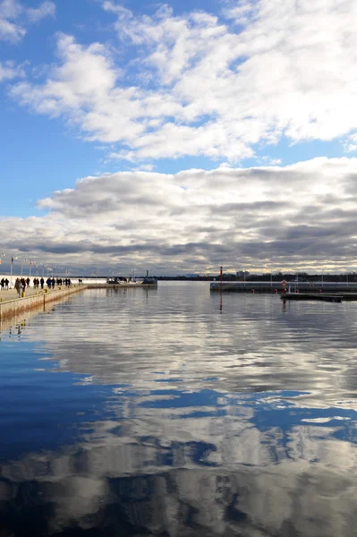 Amazing cloudy sky reflection in the Baltic sea in Sopot, Poland in november — Stock Photo, Image