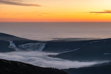 Karkonosze Dağları 'ndaki Gözlemevi
