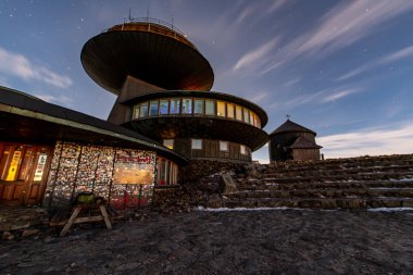 Karkonosze Dağları 'ndaki Gözlemevi