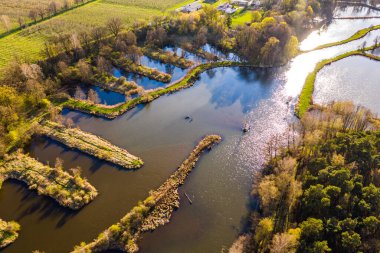 Strobow köyündeki göletler.
