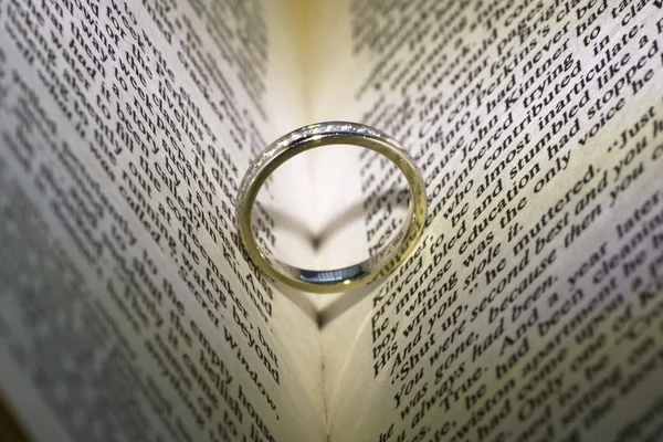 Bruiloft hart van ring — Stockfoto