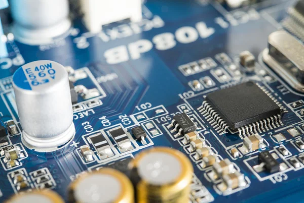 Electronic chip on circuit board close up — Stock Photo, Image