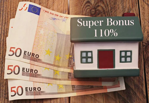 Casa Con Billetes Euros Concepto Vivienda Economía Casa Con Billetes —  Fotos de Stock
