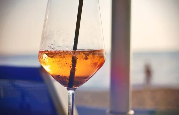 Primo Piano Cocktail Freddo Spiaggia Concetto Vacanza Ora Legale — Foto Stock
