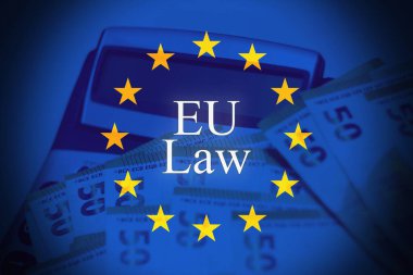 Avrupa bayrağı üzerine ECB metni. Merkez bankacılık, para politikası ve Avrupa 'da mali istikrarın kavramsal imajı